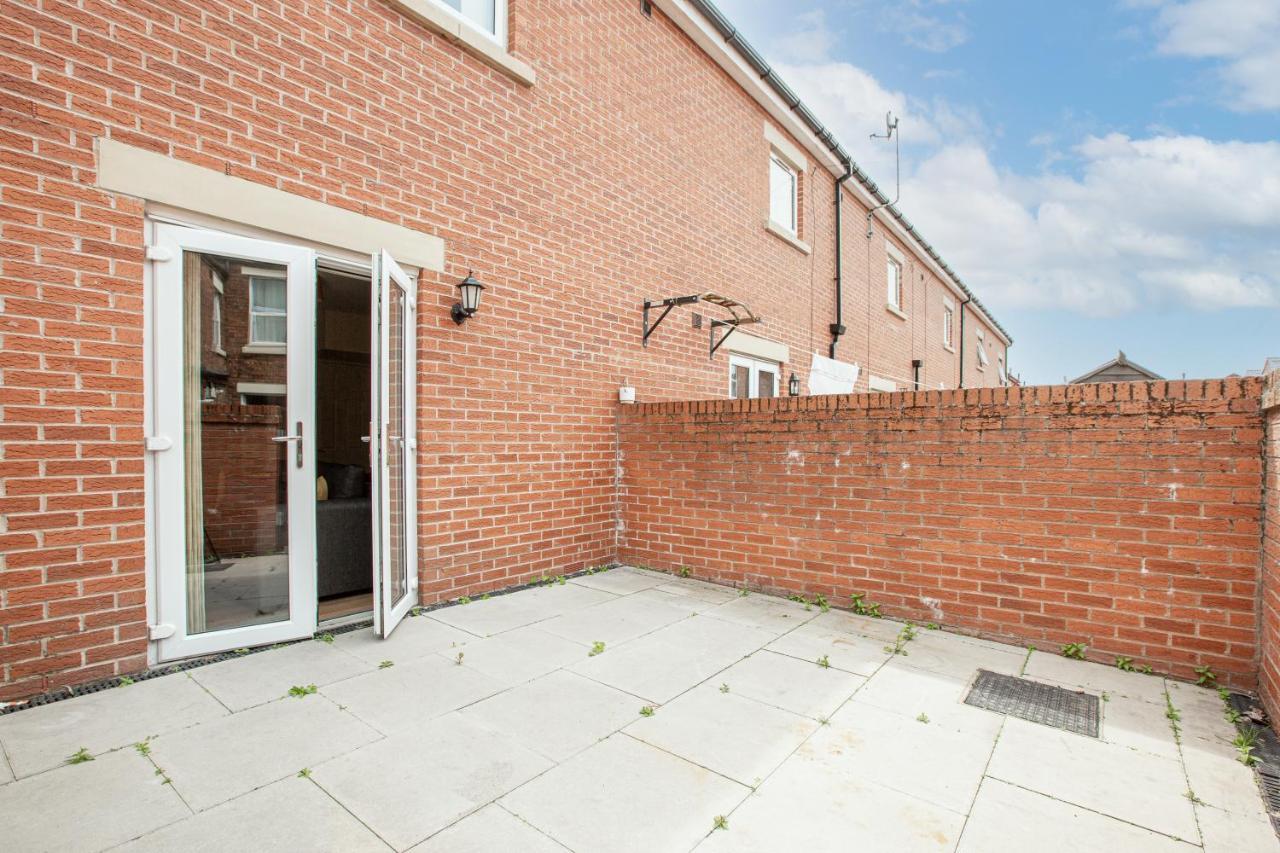 Oxheys House - 5 Bedrooms Contractors Parking Apartment