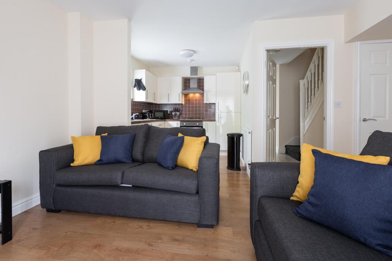 Apartment Oxheys House - 5 Bedrooms Contractors Parking Preston (Lancashire)