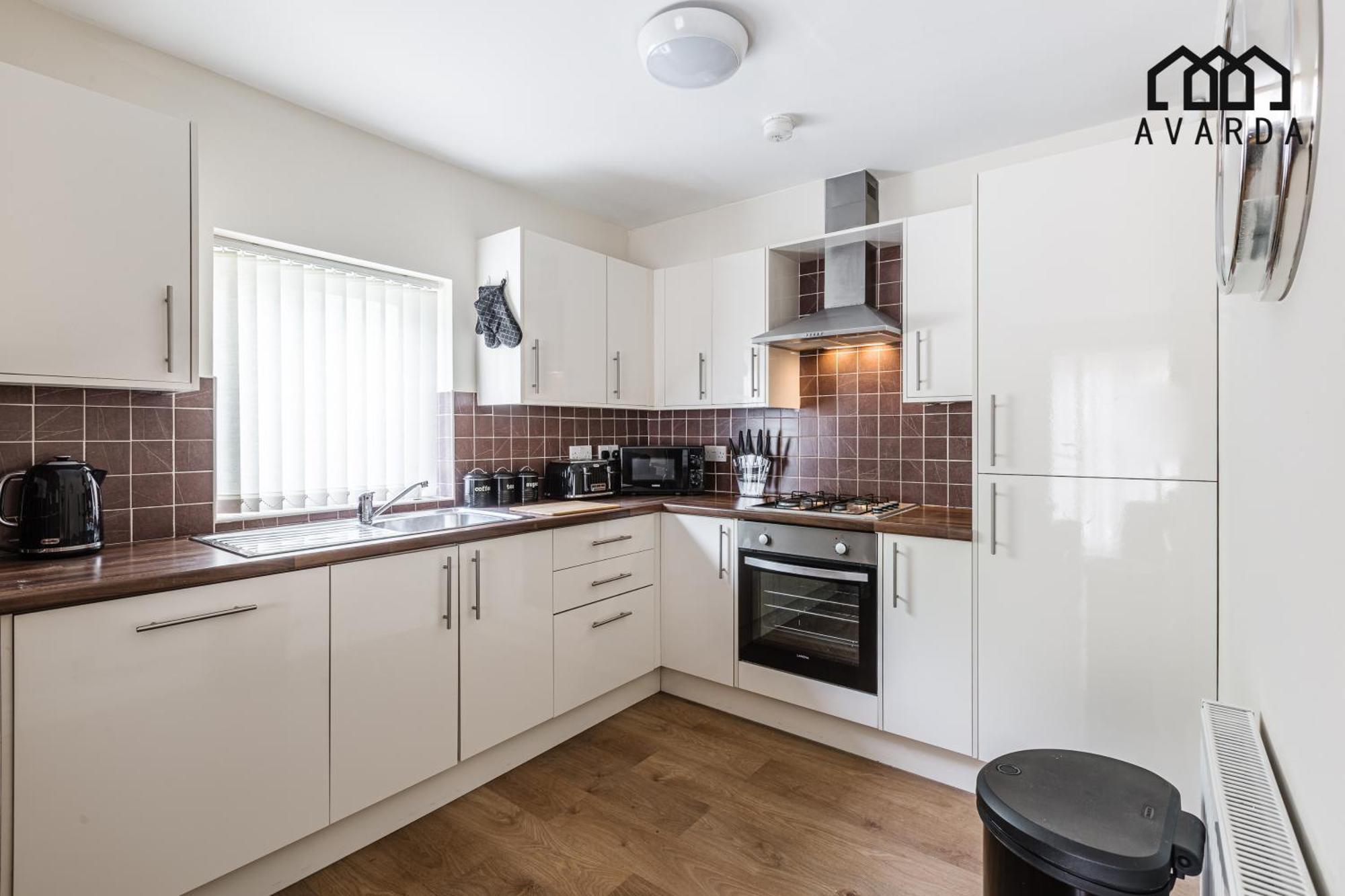 Apartment Oxheys House - 5 Bedrooms Contractors Parking *
